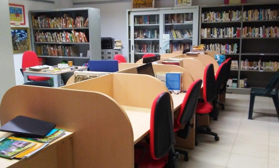 La super Biblioteca comunale di Raddusa, in via Regina Margherita, fiore all'occhiello della città